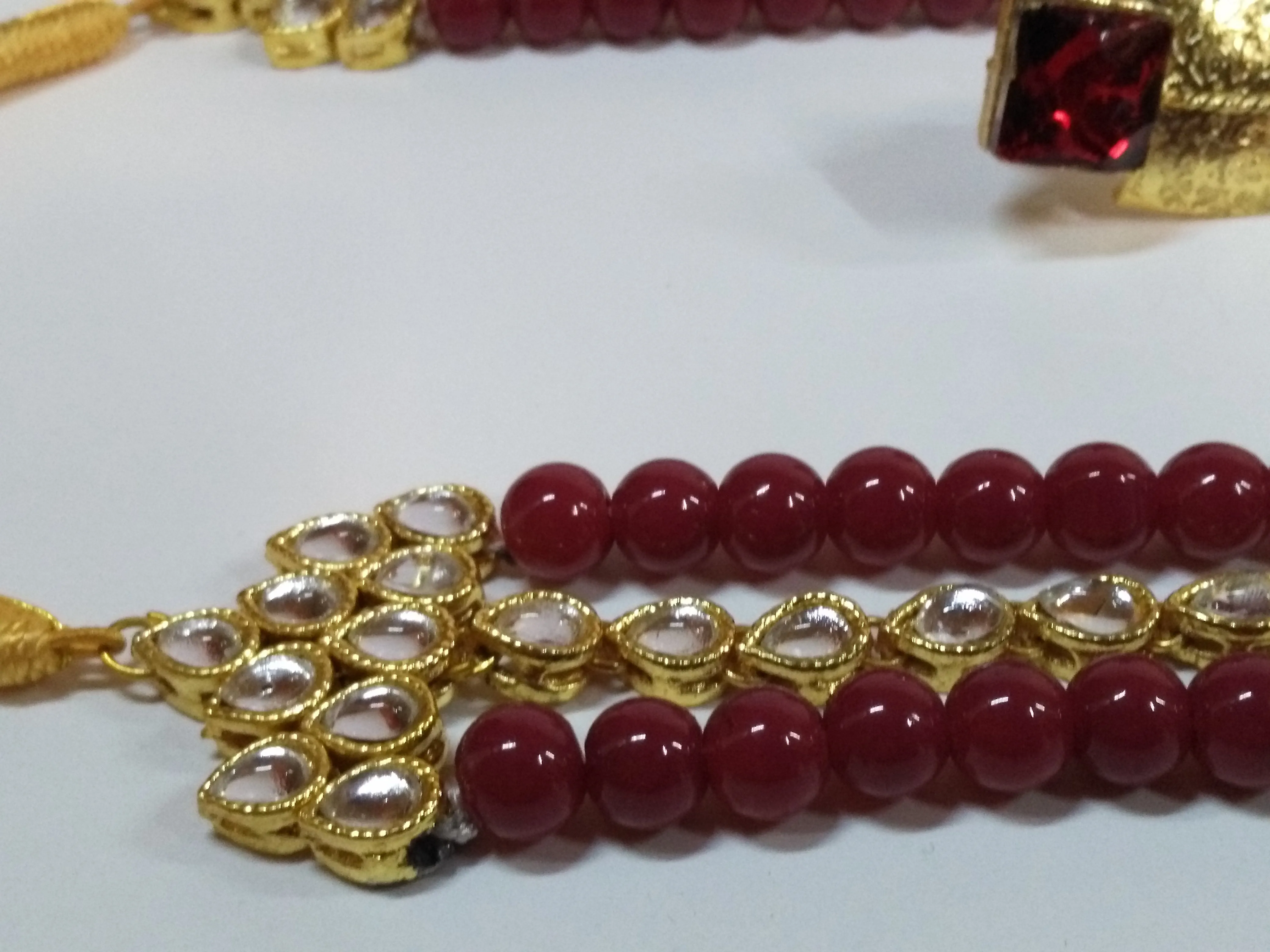 Egyptian Style polkie studded necklace set with maroon pearls