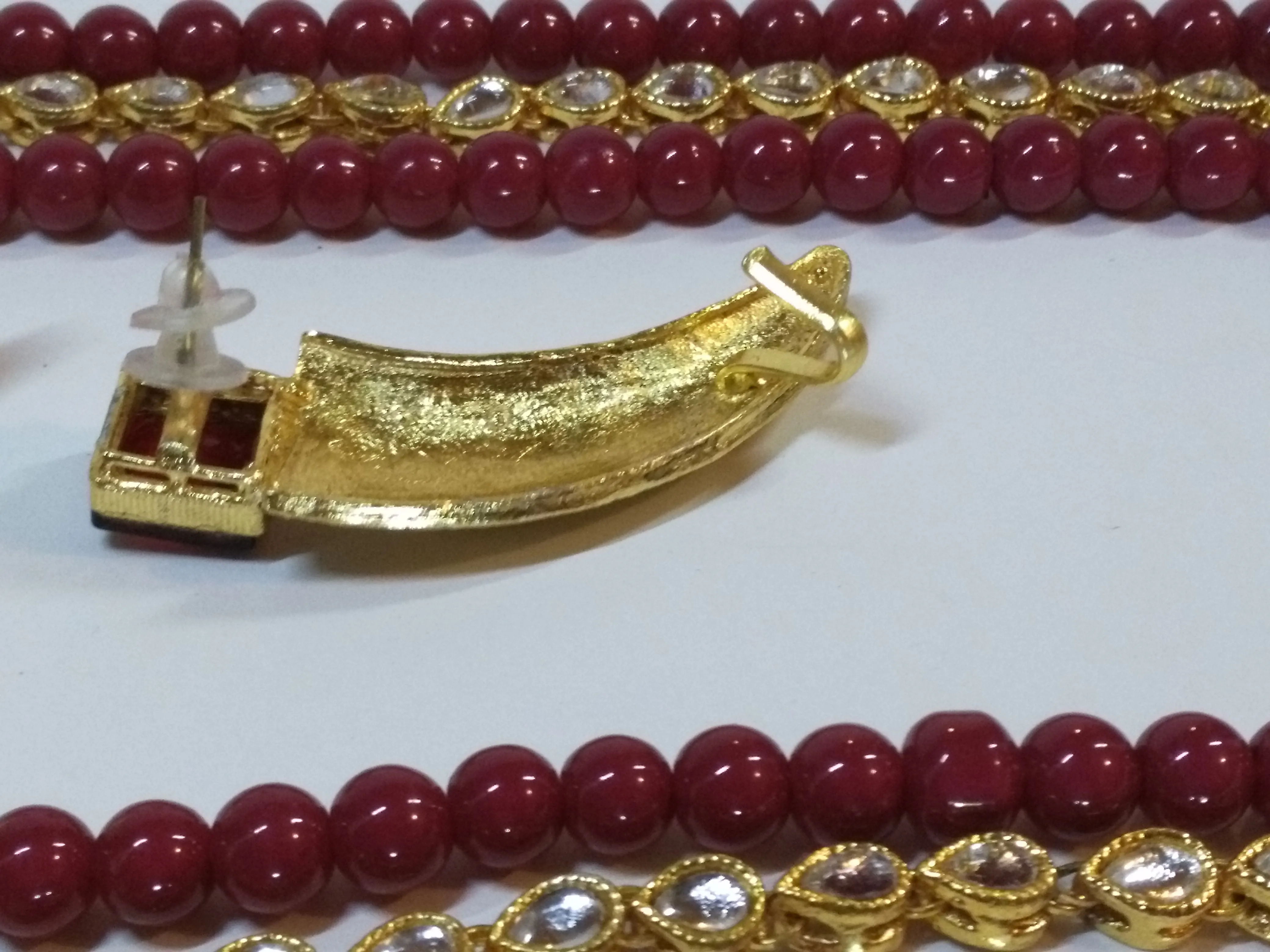 Egyptian Style polkie studded necklace set with maroon pearls