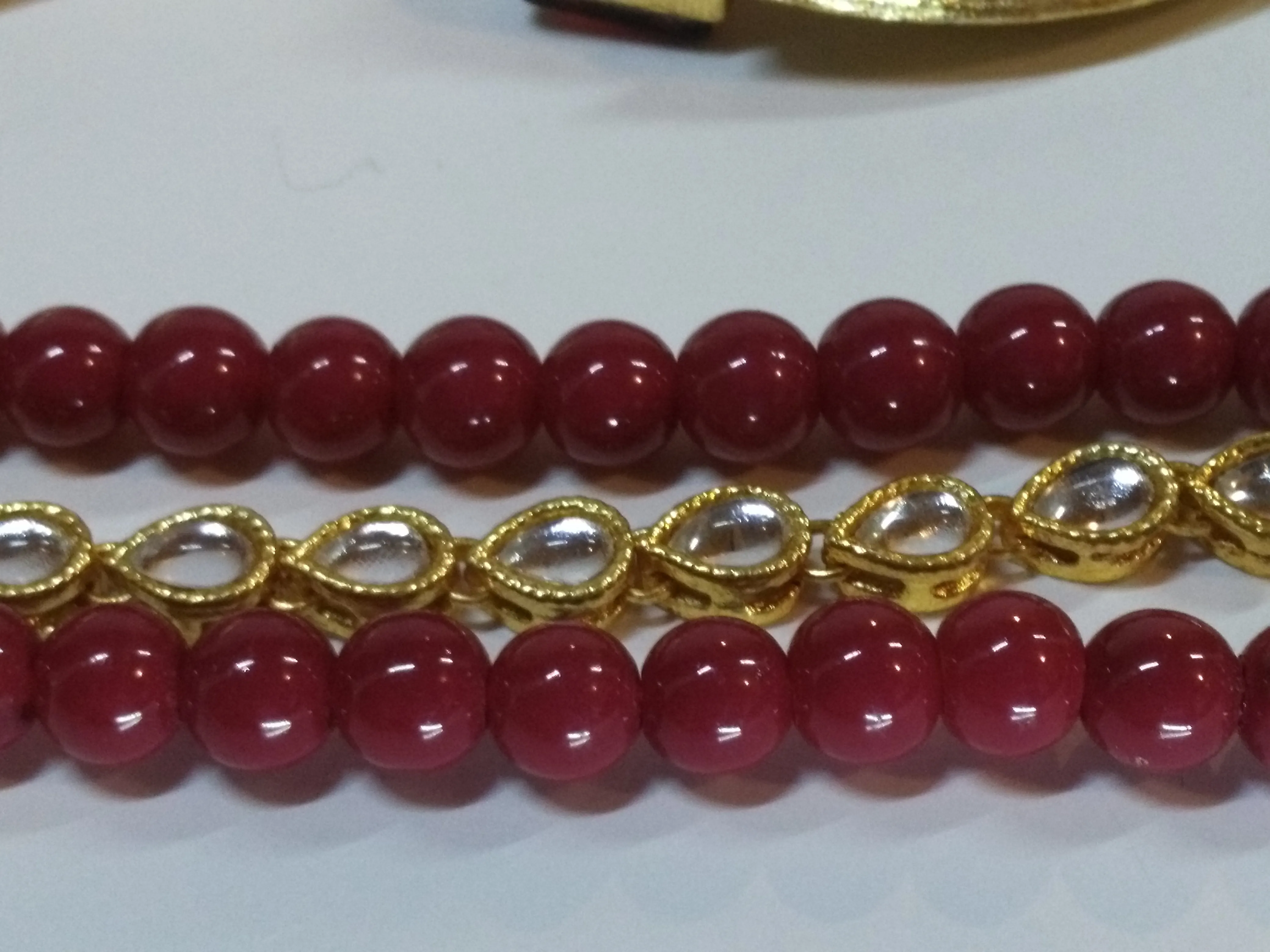 Egyptian Style polkie studded necklace set with maroon pearls