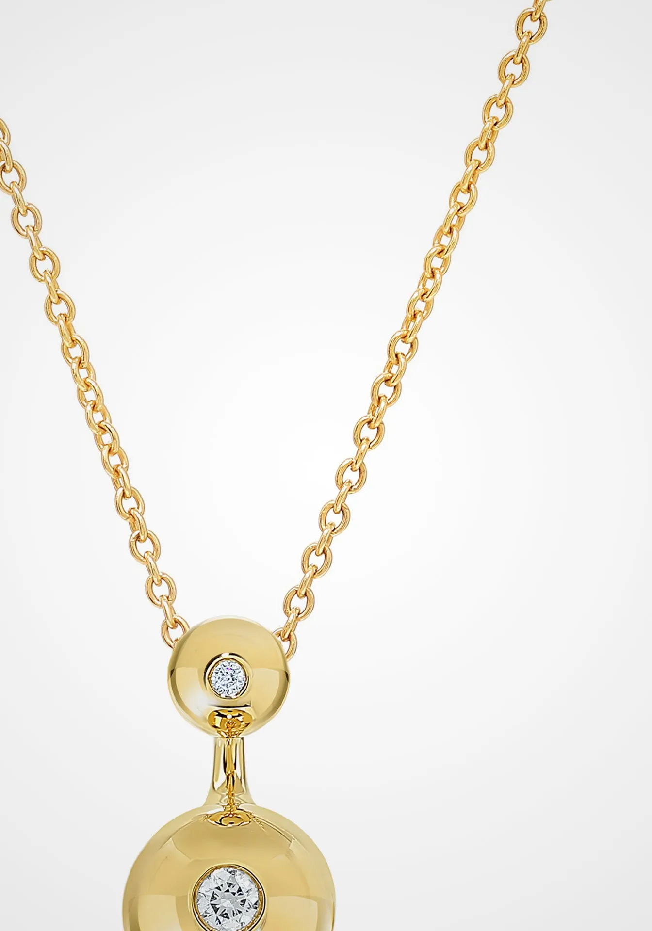 Nemara, 18K Yellow Gold   Diamond Pendant